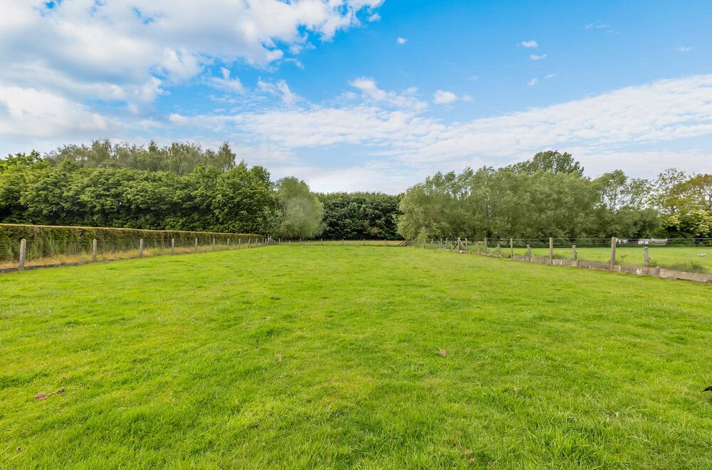 charmewoningen-met-aanpalende-weide-te-koop-te-pajottegem-049.jpg