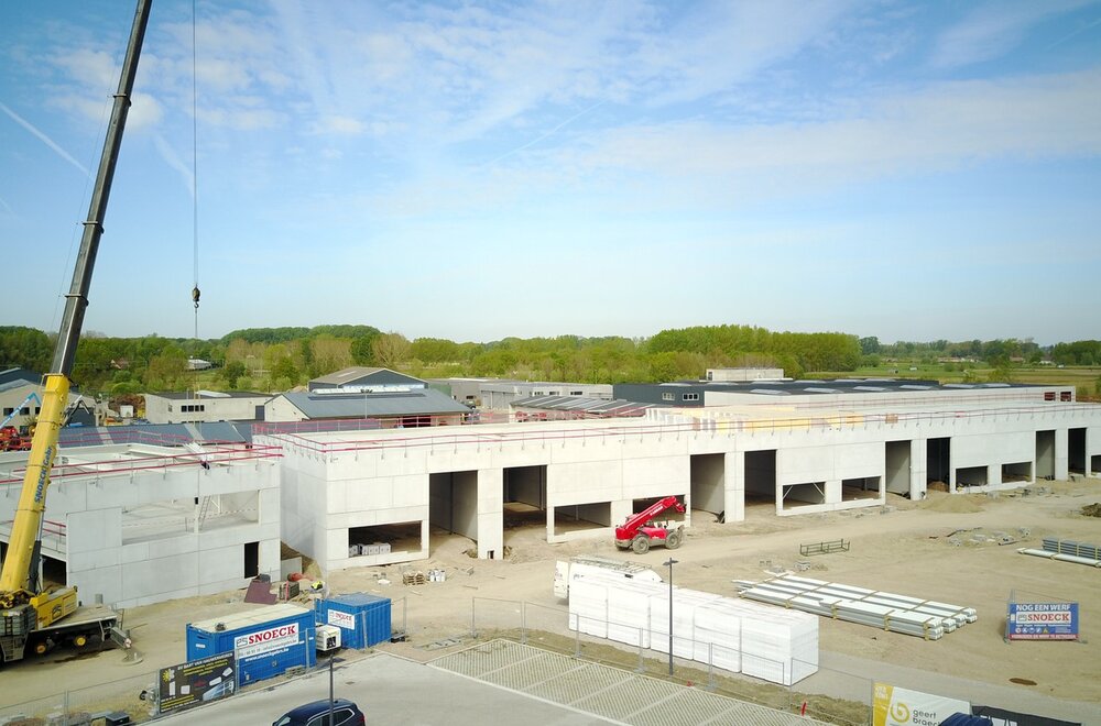 te-koop-nieuwbouw-magazijn-in-kmo-park-heiplas-langs-de-n442-te-lede002.jpg