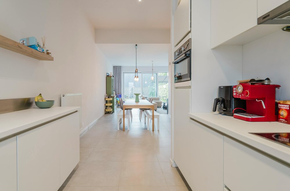 recent-huis-met-4-slaapkamers-en-parking-te-koop-in-kortrijk005.jpg