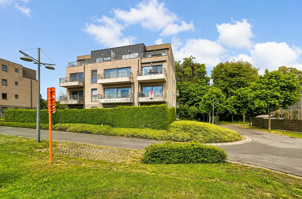 gunstig-gelegen-tweeslaapkamer-appartement-met-2-terrassen002.jpg