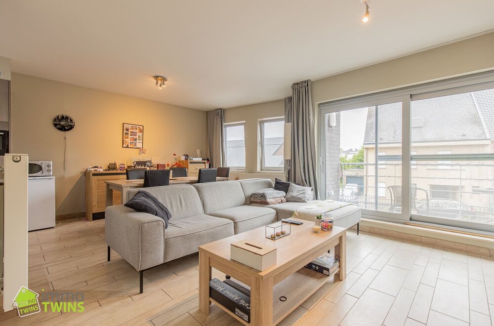 modern-en-rustig-gelegen-appartement-te-lebbeke-001.jpg