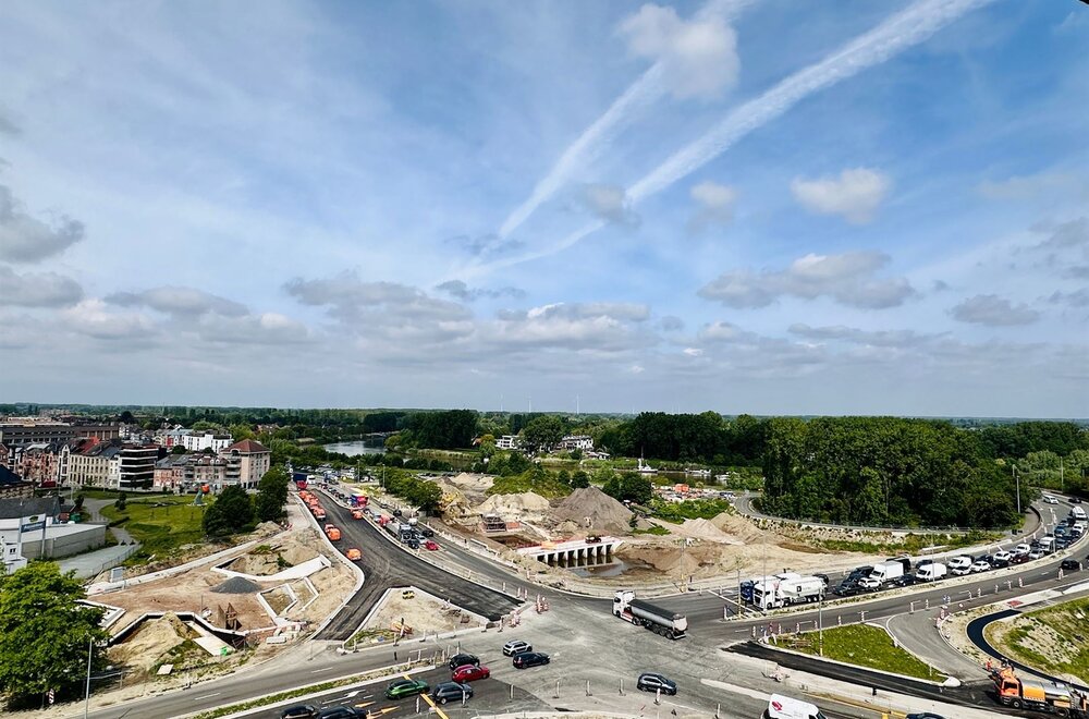 ruim-en-centraal-gelegen-hoekappartement-met-prachtig-uitzicht-in-hartje-dendermonde-004.jpg