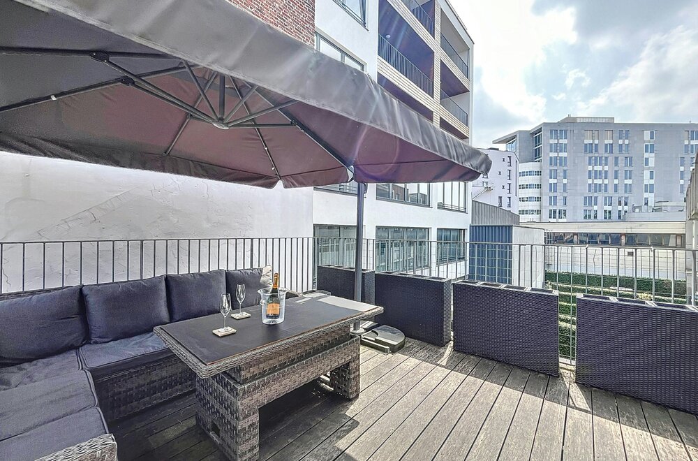appartement-met-terras-te-brussel-centrum-rouppe-en-zavel002.jpg