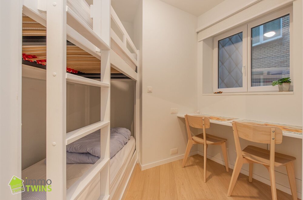 prachtig-gerenoveerd-appartement-met-2-slaapkamers-in-hartje-oostende-007.jpg