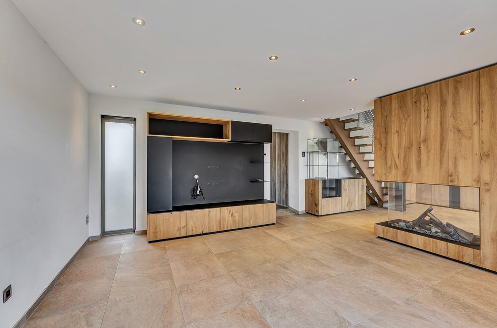 fantastische-woning-met-mogelijkheid-zelfstandige-activiteit009.jpg
