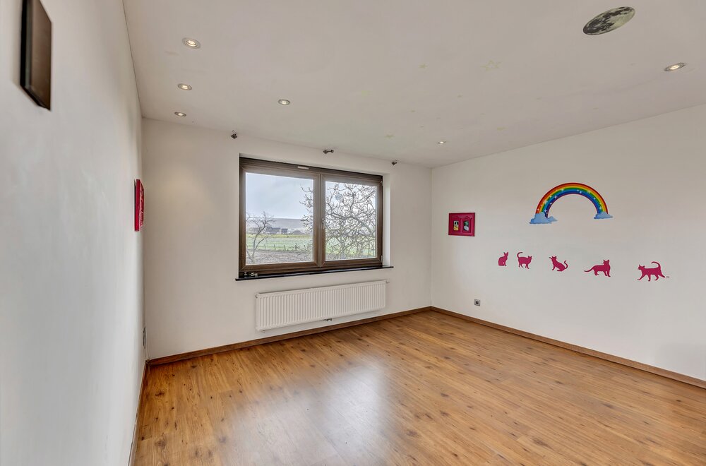 fantastische-woning-met-mogelijkheid-zelfstandige-activiteit020.jpg