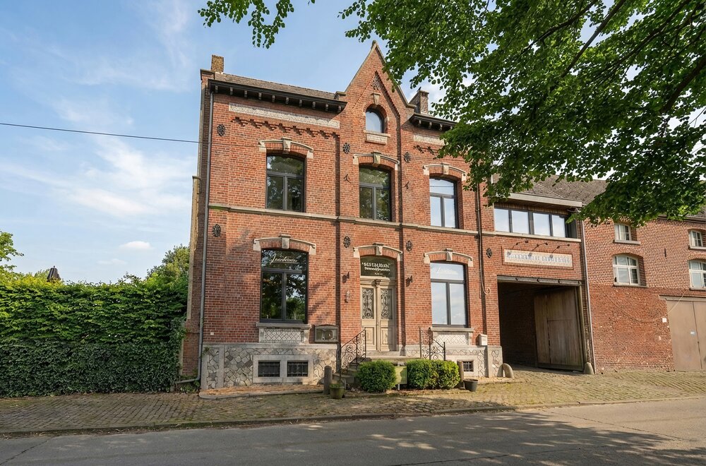 herenwoning-voor-residentieel-of-professioneel-gebruik-001.jpg