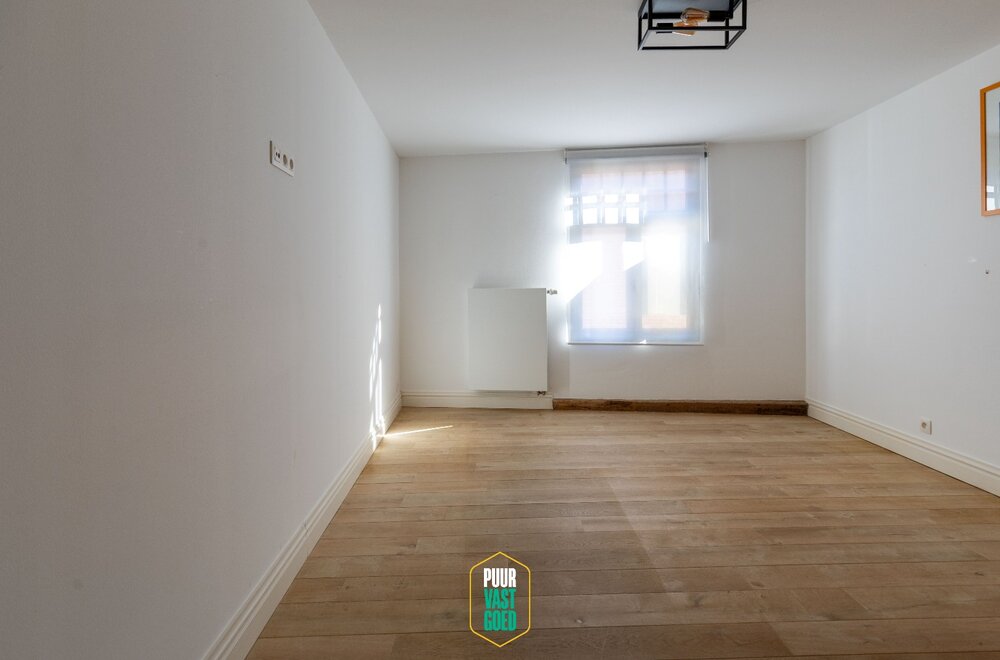 prachtig-gerestaureerde-hoekwoning-met-grote-garage-bij-t-zand020.jpg