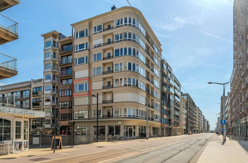 gerenoveerd-appartement-te-koop-met-zijdelings-zeezicht-022.jpg