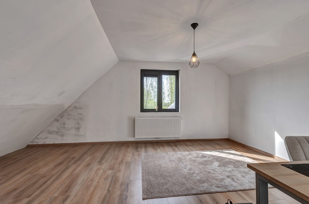 ruime-4-slaapkamerwoning-in-hartje-zomergem010.jpg