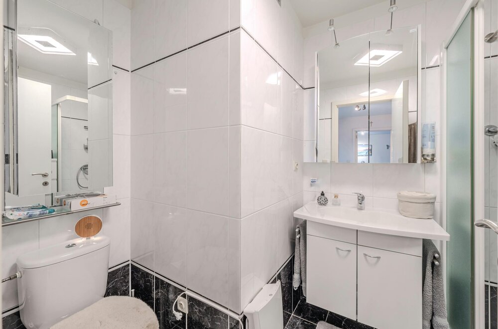 prachtig-appartement-met-ruime-terrassen-en-zijdelings-zeezicht-011.jpg