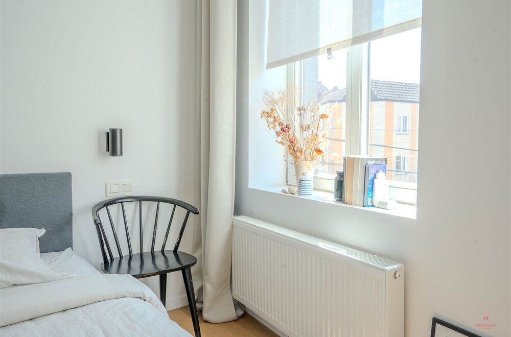 luxueus-gerenoveerd-2-slaapkamer-appartement-met-terras016.jpg
