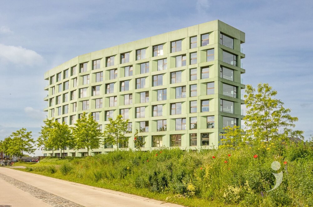 luxueuze-studentenkamer-met-eigen-sanitair-en-terras002.jpg