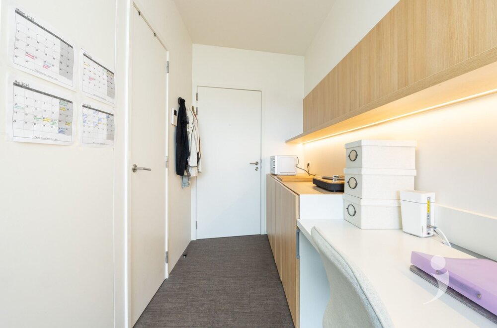 luxueuze-studentenkamer-met-eigen-sanitair-en-terras004.jpg