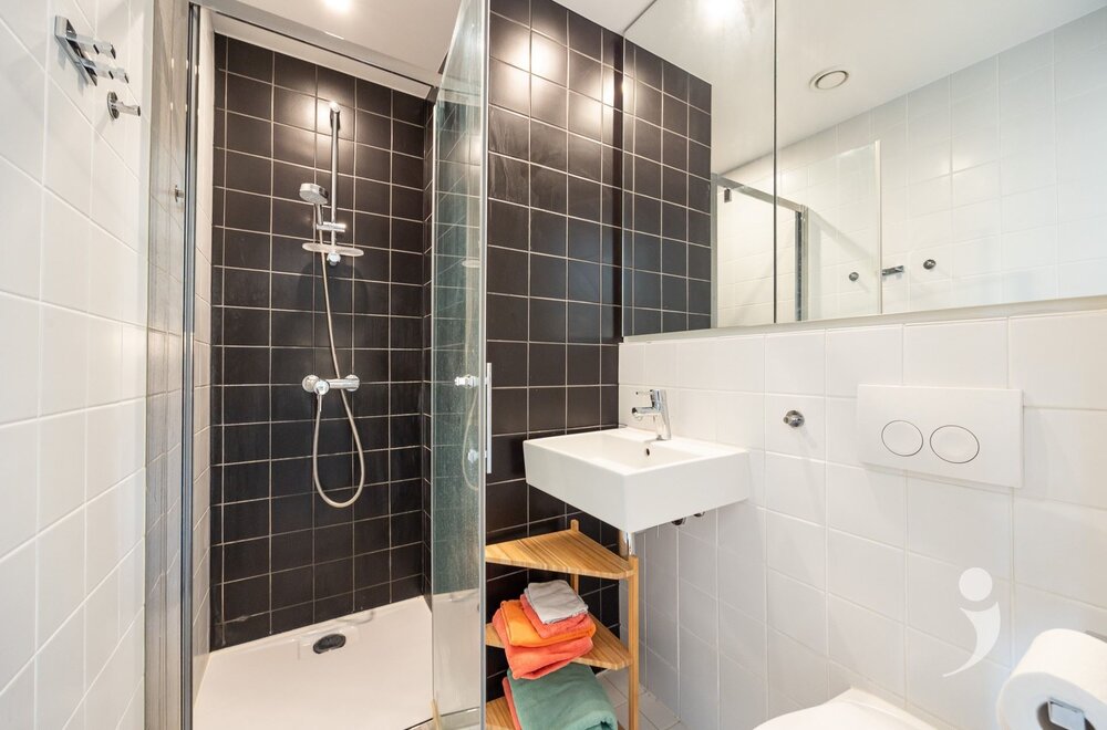 luxueuze-studentenkamer-met-eigen-sanitair-en-terras009.jpg