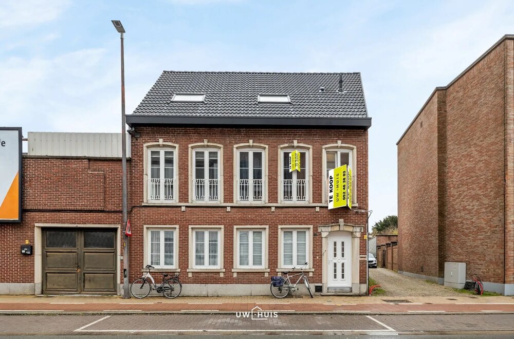 ruime-opbrengsteigendom-met-meerdere-units001.jpg