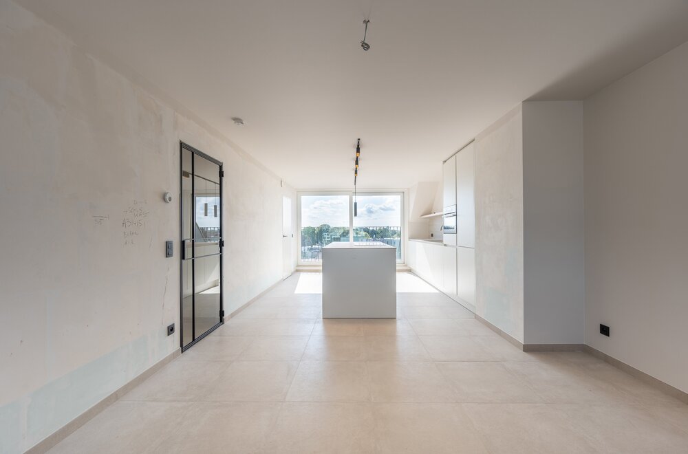 modern-duplexappartement-met-drie-slaapkamers-en-twee-mooie-terrassen003.jpg