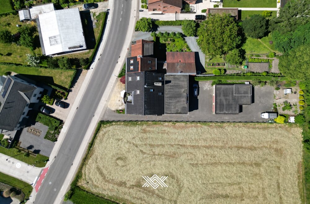 ruim-appartement-op-rustige-ligging-met-terras-en-garagebox009.jpg