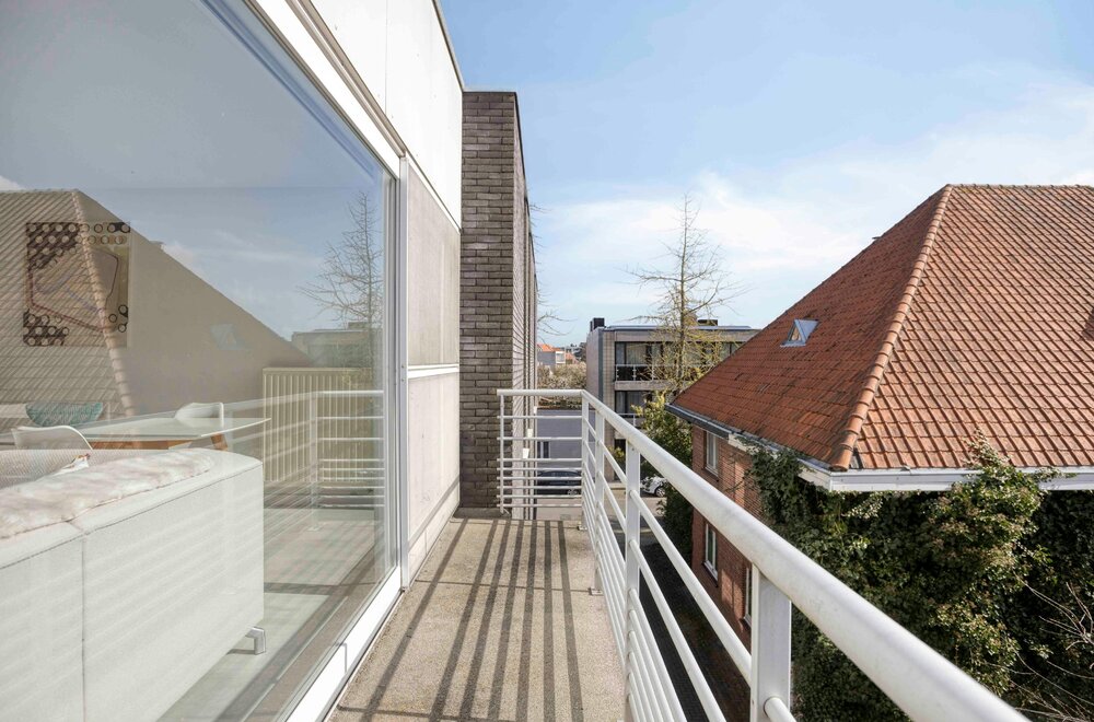 instapklaar-appartement-te-koop-te-st-andries-met-1-slpk-013.jpg