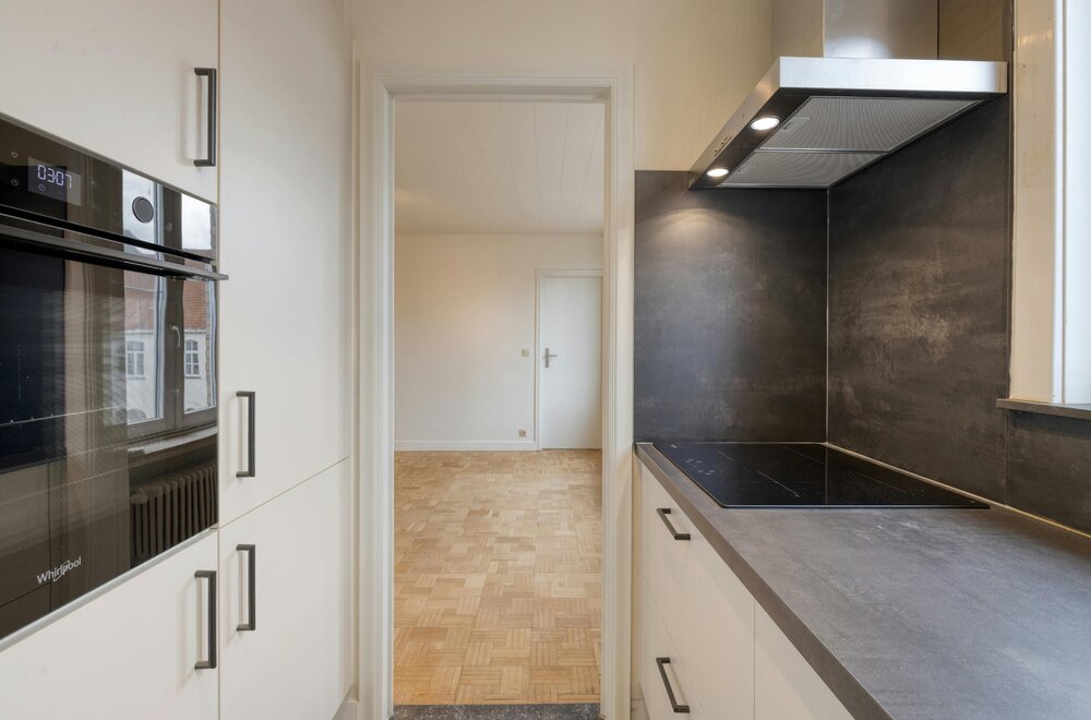 appartement-met-1-slaapkamer-te-koop-aan-de-predikherenrei004.jpg