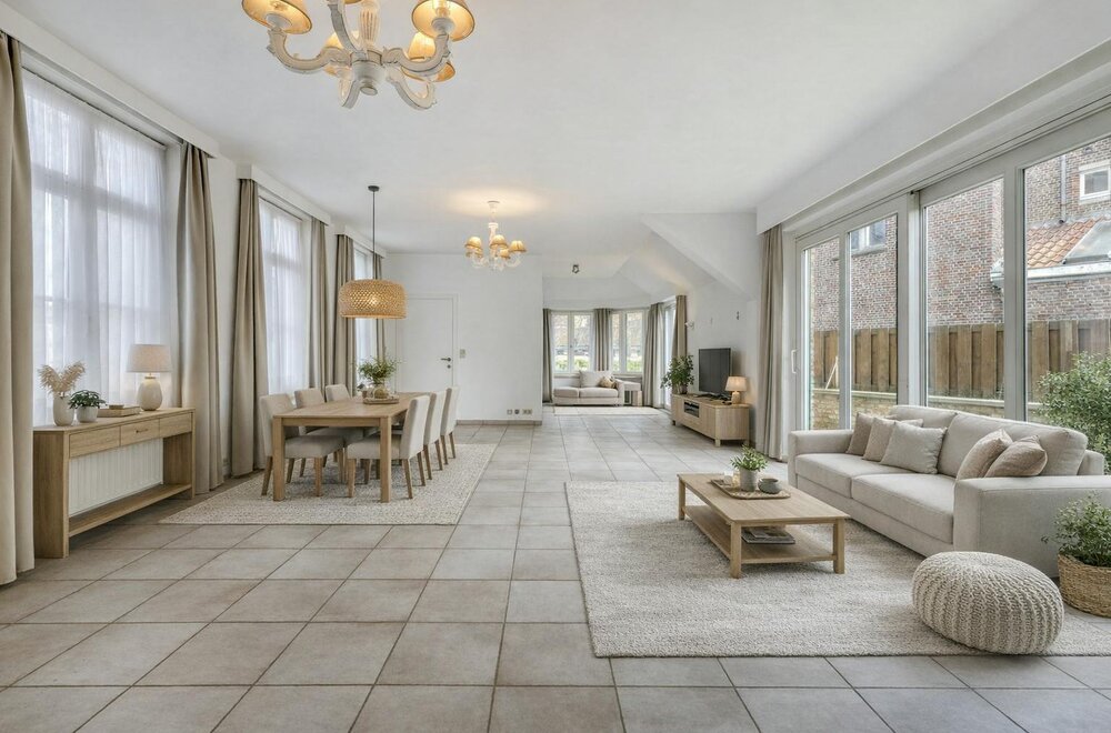 uniek-gelijkvloers-huis-aan-het-minnewater-te-brugge002.jpg