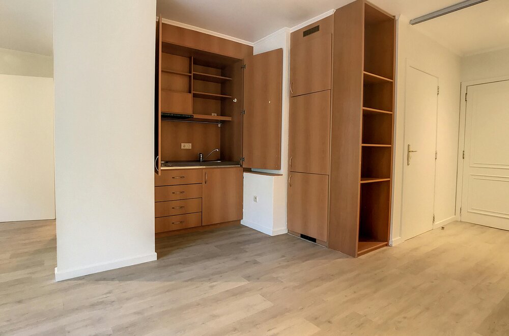 assistentieflat-met-terras-te-koop-in-brugge-006.jpg
