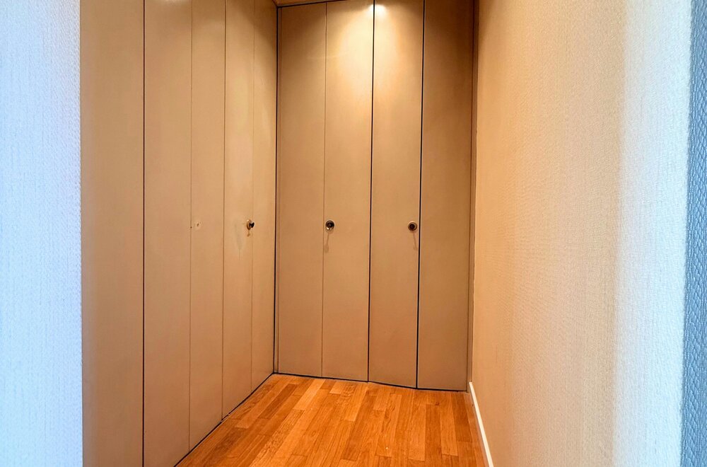 instapklaar-2-slaapkamerappartement-met-uniek-zicht-op-het-colaertpark-ieper019.jpg