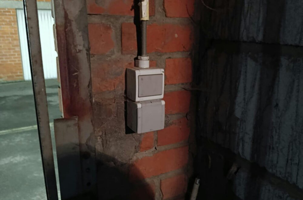garage-te-koop-in-ieper-op-de-brugseweg002.jpg