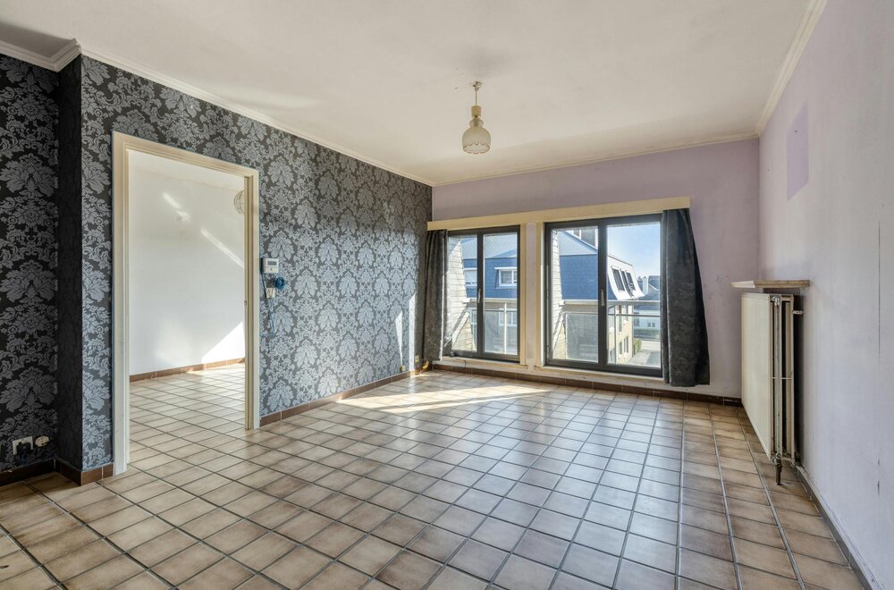 te-moderniseren-appartement-met-garage-te-koop-in-harelbeke006.jpg