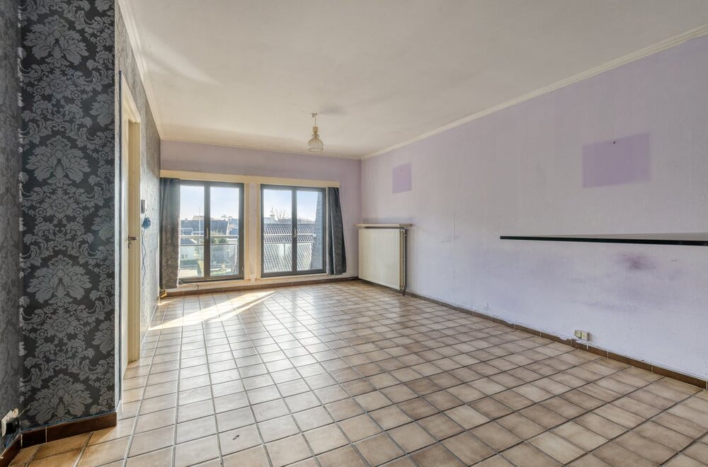 te-moderniseren-appartement-met-garage-te-koop-in-harelbeke007.jpg