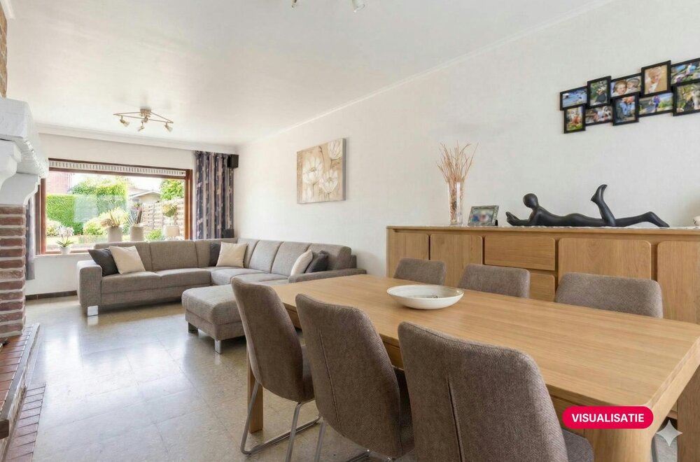 gezinswoning-met-3-slaapkamers-en-tuin-te-koop-in-roeselare003.jpg