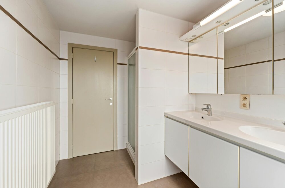 dakappartement-81m-met-1-slaapkamer-in-centrum-roeselare015.jpg