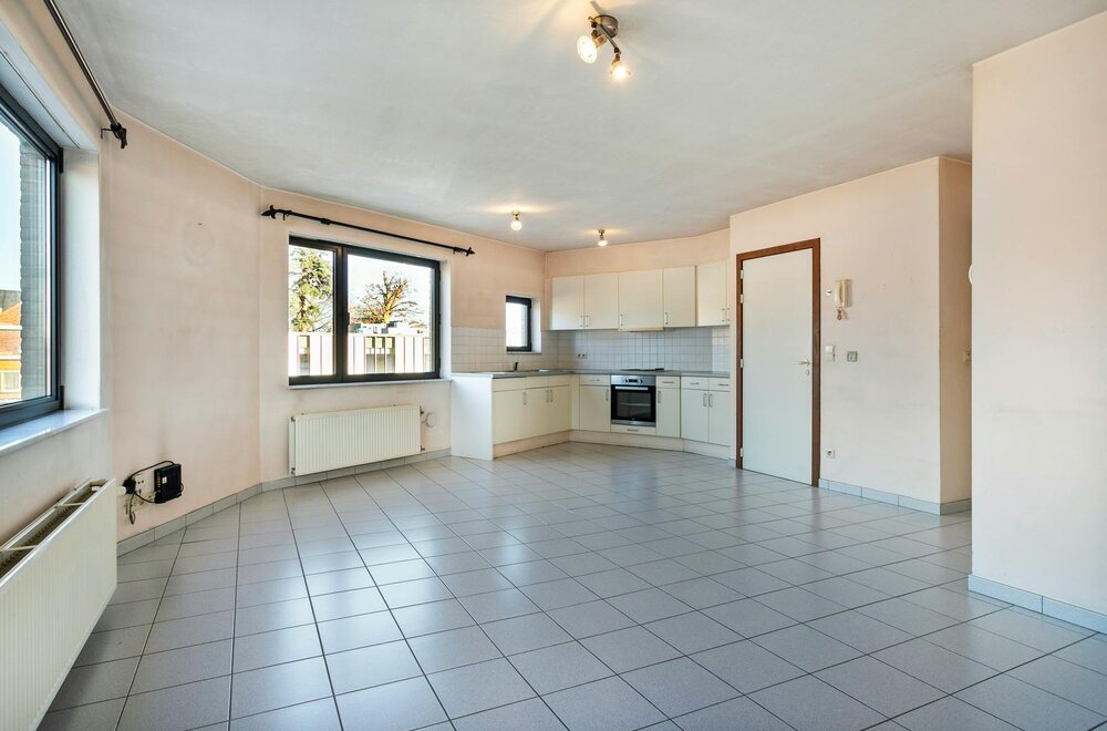 centraal-gelegen-en-lichtrijk-1-slpk-appartement-in-ardooie002.jpg