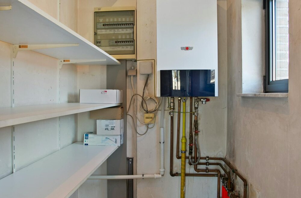 centraal-gelegen-en-lichtrijk-1-slpk-appartement-in-ardooie010.jpg