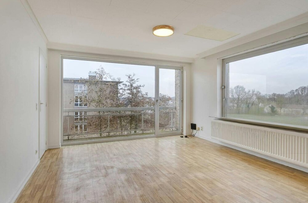 instapklaar-en-lichtrijk-appartement-met-garage-in-roeselare002.jpg