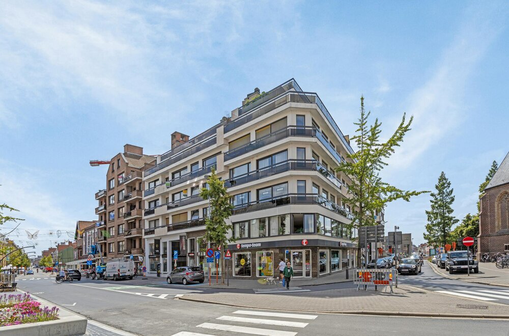 instapklaar-appartement-met-2-slaapkamers-te-roeselare-001.jpg