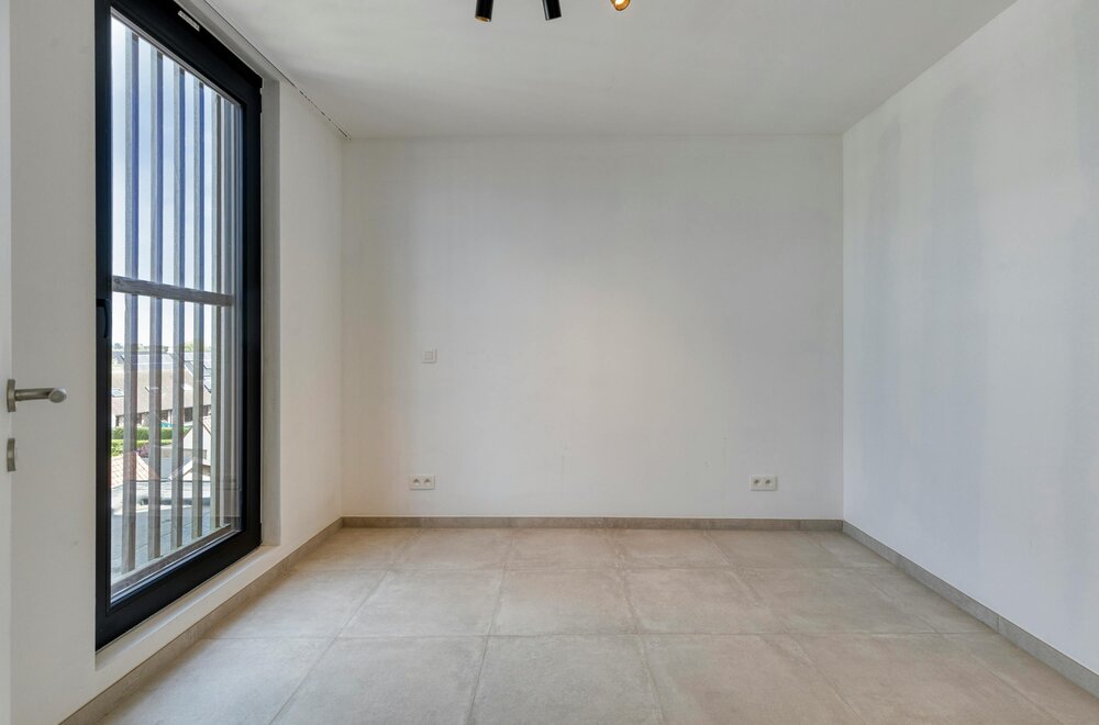 appartement-met-n-slaapkamer-en-ruim-terras-over-het-water005.jpg