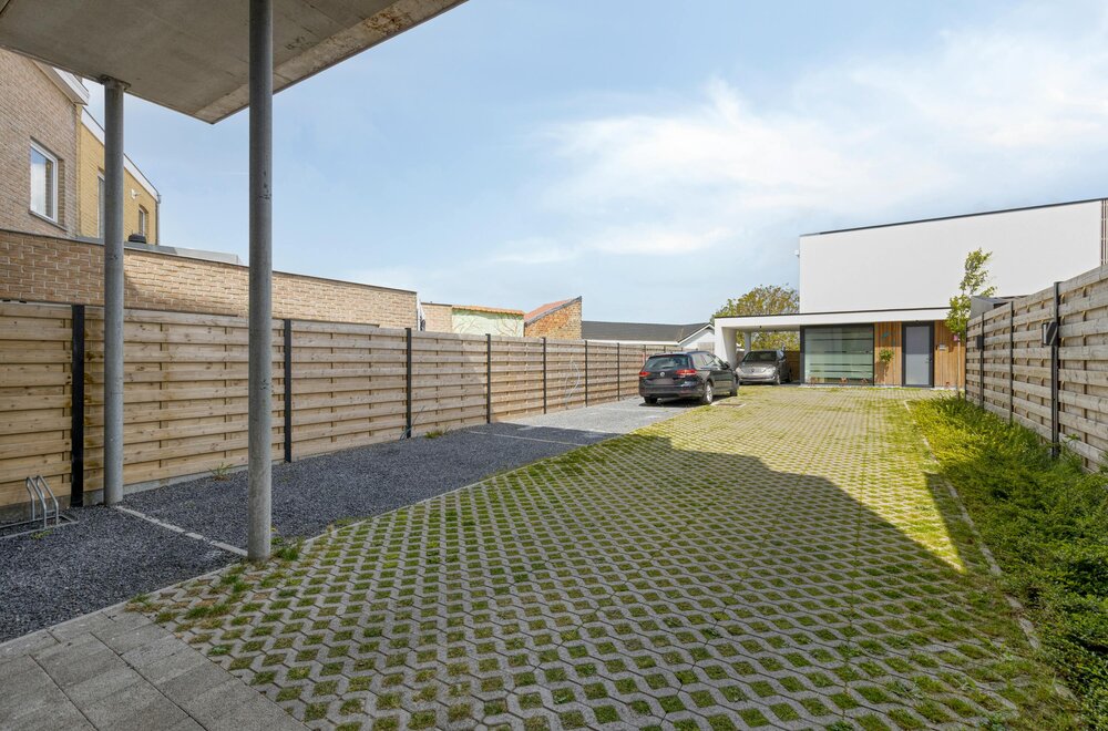 appartement-met-n-slaapkamer-en-ruim-terras-over-het-water007.jpg