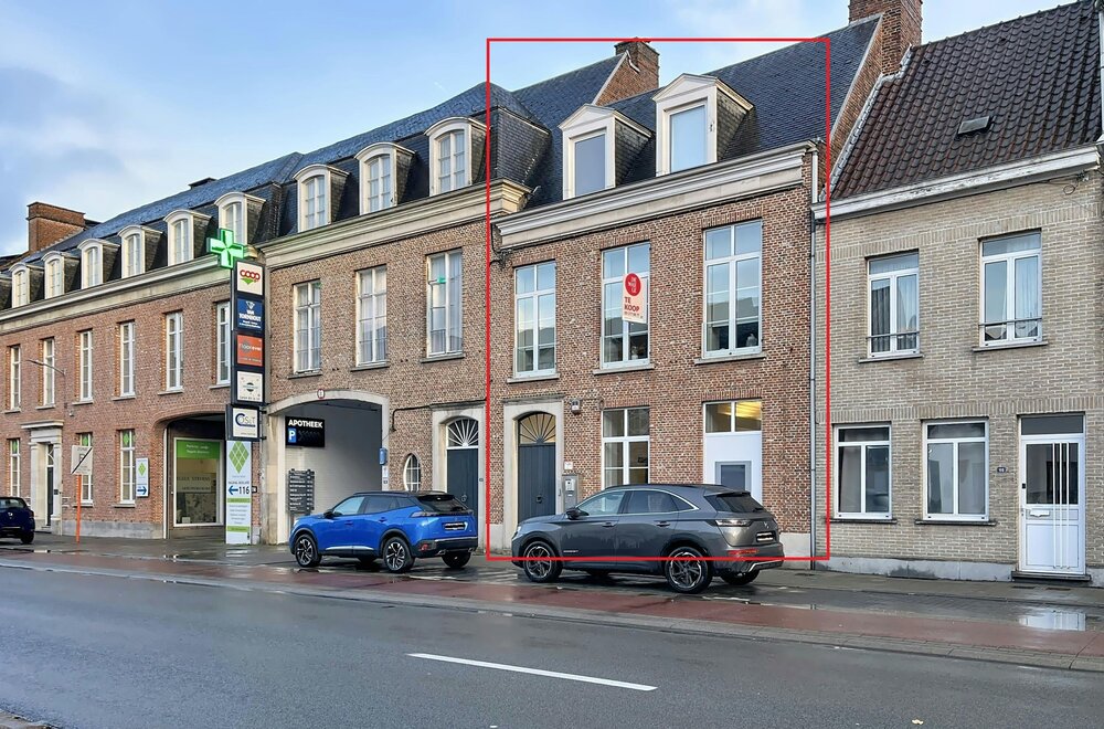 instapklaar-handelspand-met-woonst-te-koop-op-de-boelare-in-eeklo035.jpg