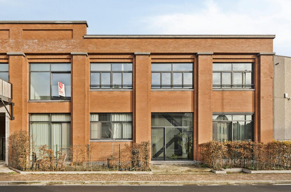 ruime-loft-in-ronse-te-koop-002.jpg