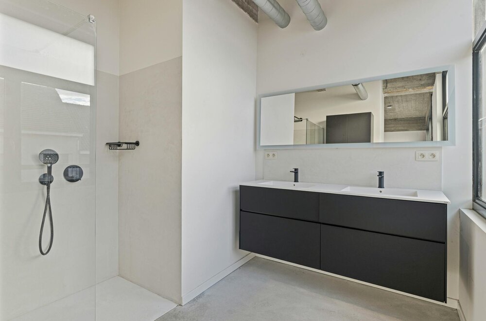 ruime-loft-in-ronse-te-koop-005.jpg