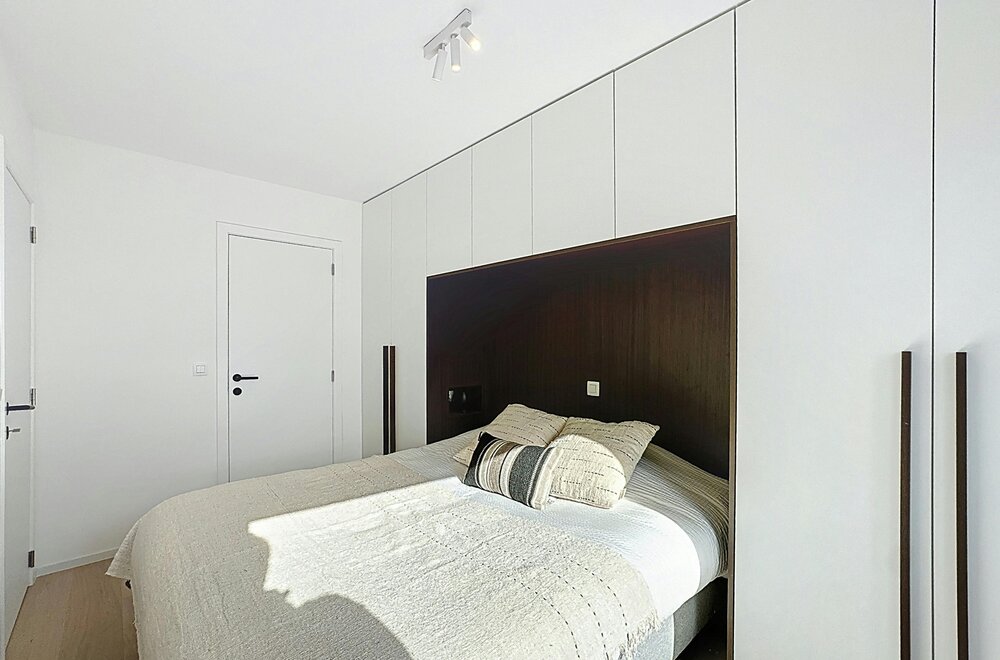 knap-appartement-vlakbij-het-heldenplein-in-heist-te-koop008.jpg