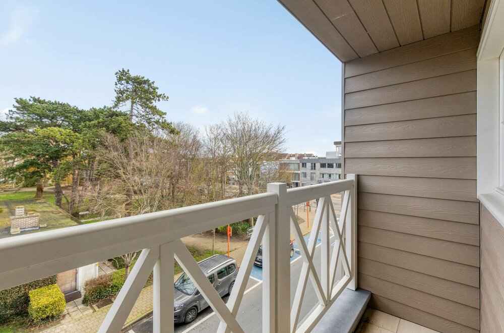 lichtrijk-en-instapklaar-appartement-te-koop-in-blankenberge009.jpg