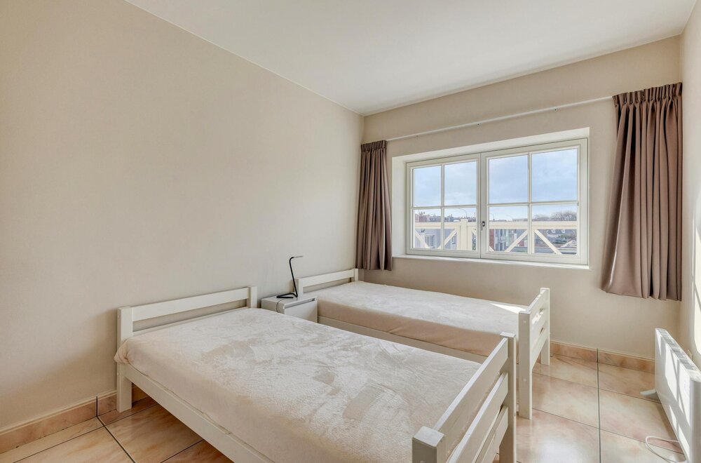 lichtrijk-en-instapklaar-appartement-te-koop-in-blankenberge013.jpg