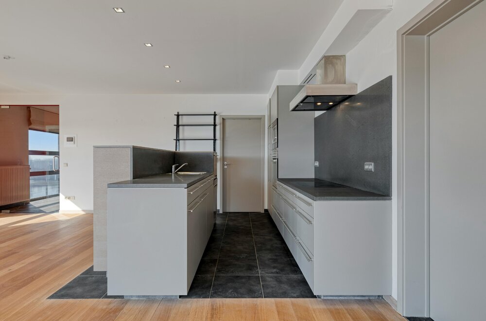instapklaar-dakappartement-met-zicht-op-het-water-in-boom004.jpg