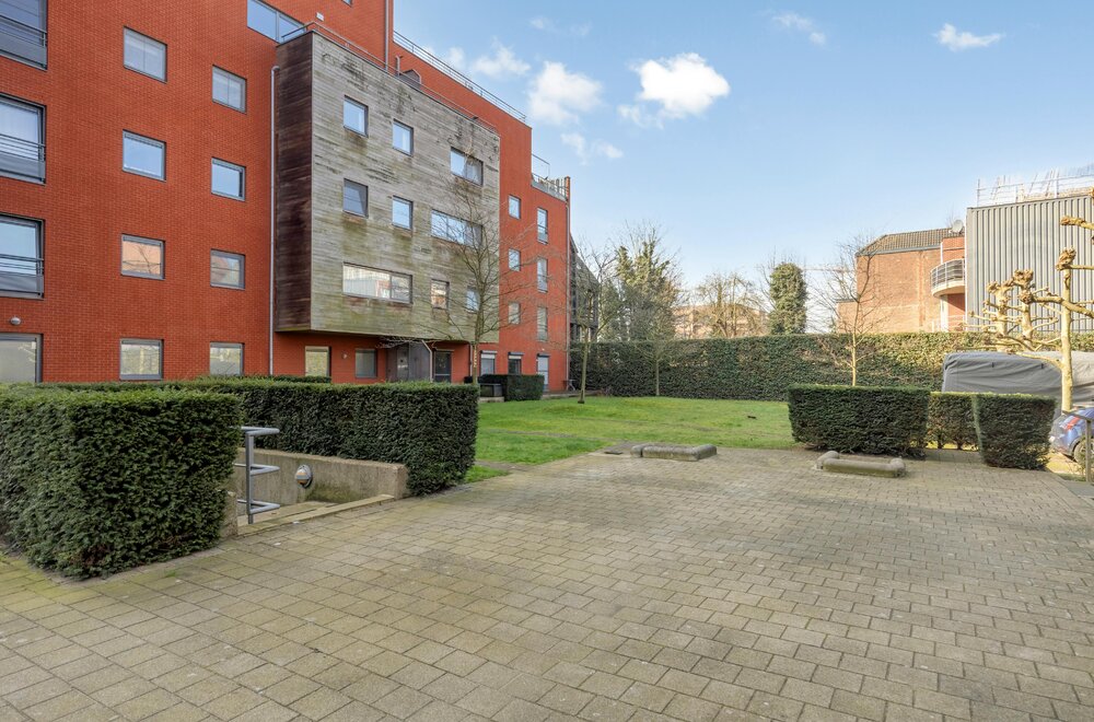 instapklaar-dakappartement-met-zicht-op-het-water-in-boom017.jpg