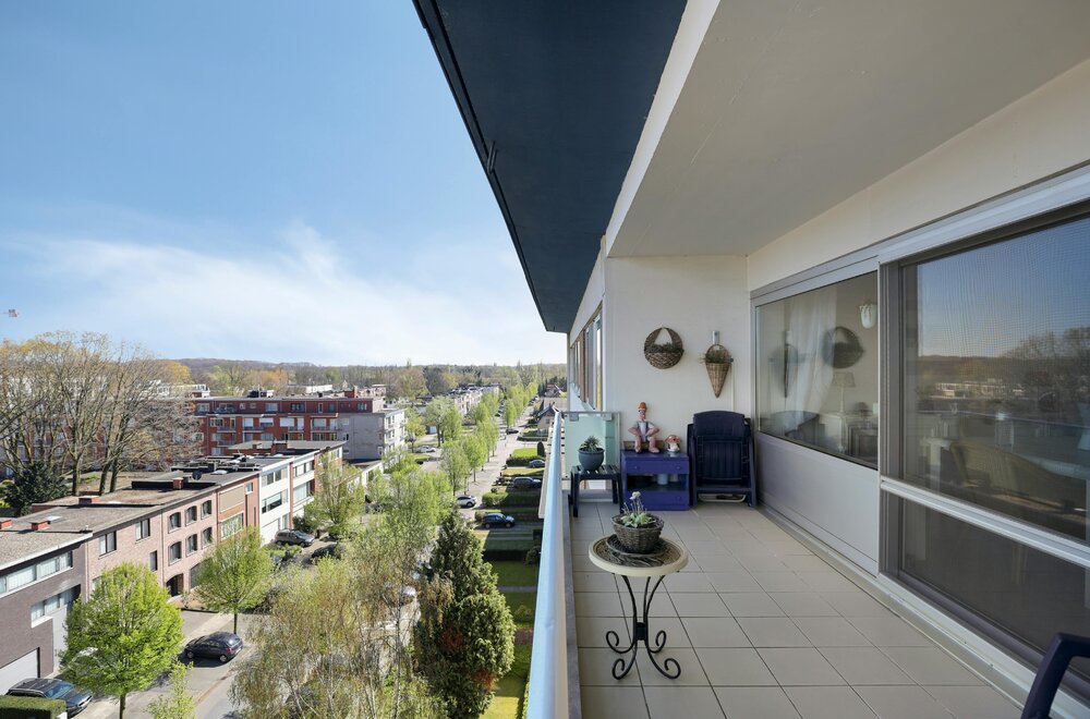 appartement-met-2-slaapkamers-terras-en-autostaanplaats-te-koop-in-hoboken006.jpg