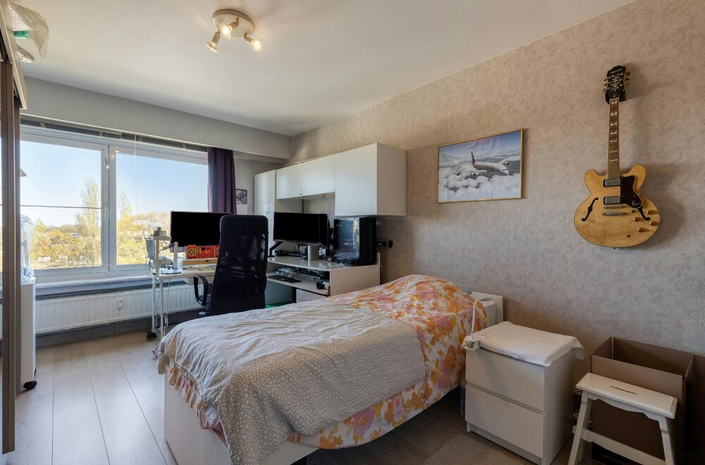 appartement-met-2-slaapkamers-terras-en-autostaanplaats-te-koop-in-hoboken012.jpg