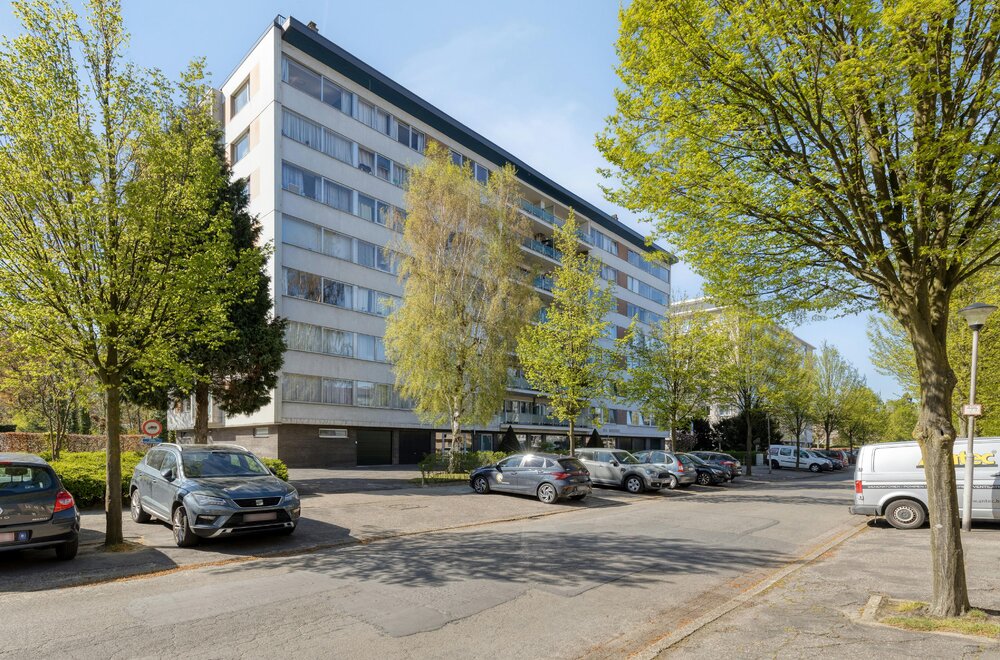 appartement-met-2-slaapkamers-terras-en-autostaanplaats-te-koop-in-hoboken015.jpg