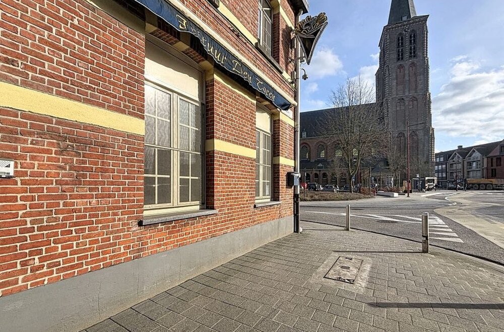 centraal-gelegen-handelspand-te-koop-rijkevorsel-005.jpg